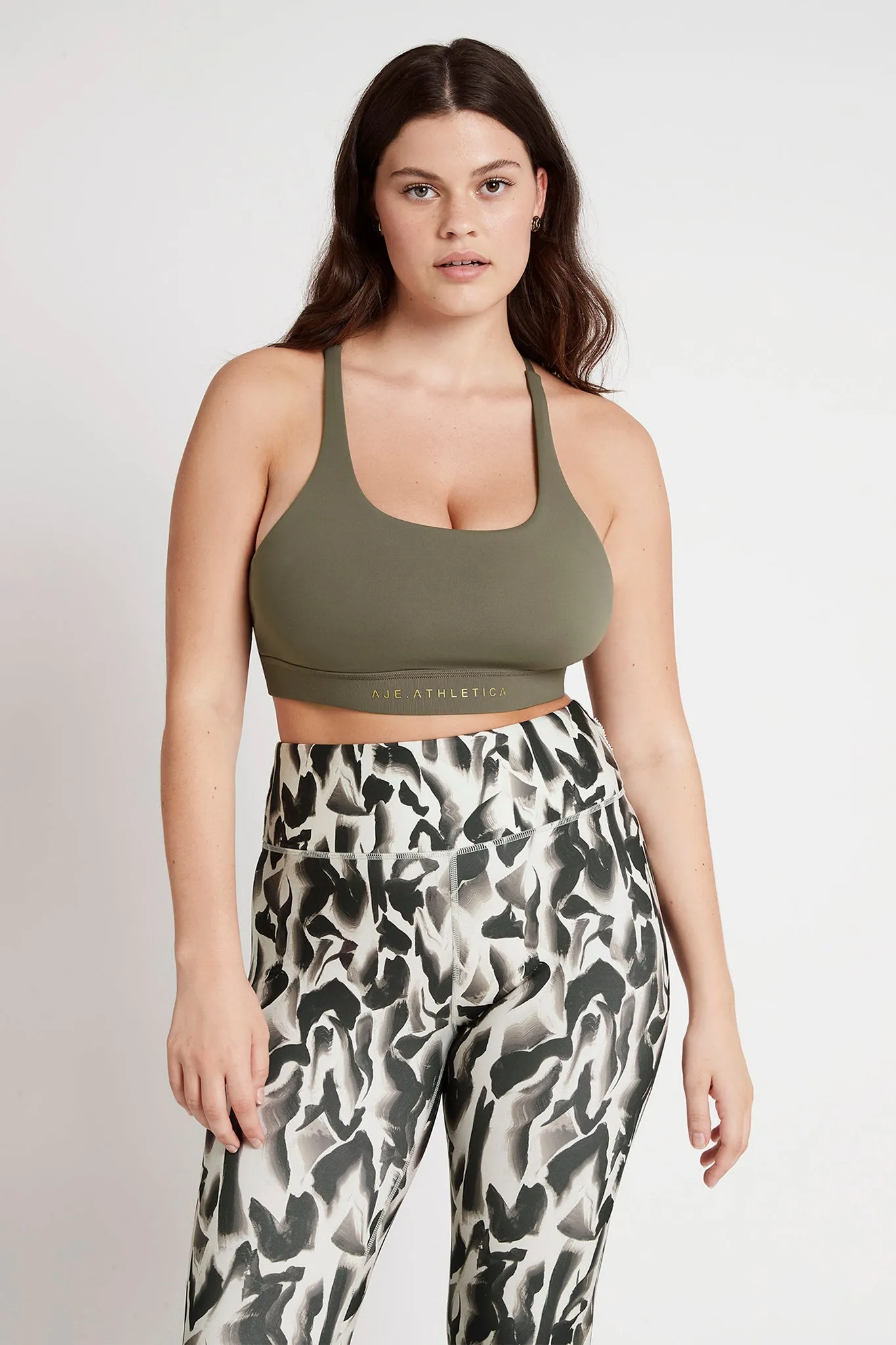 Adjustable Strap Ribbed Cross Back Sports Bra 322