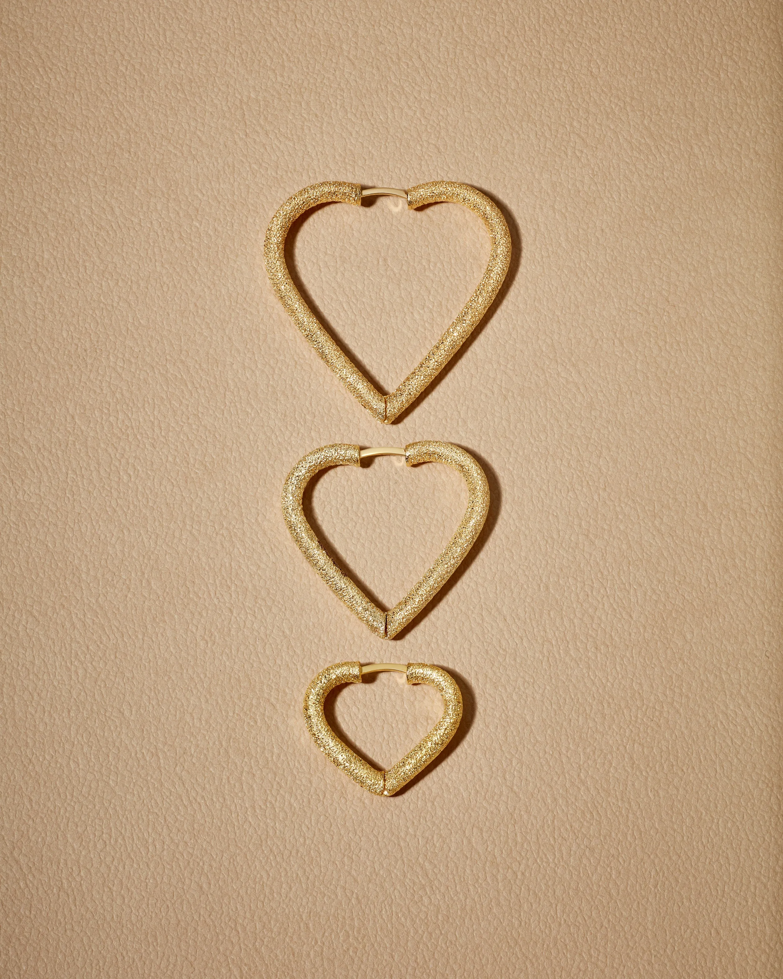 Cuore Huggy Earrings