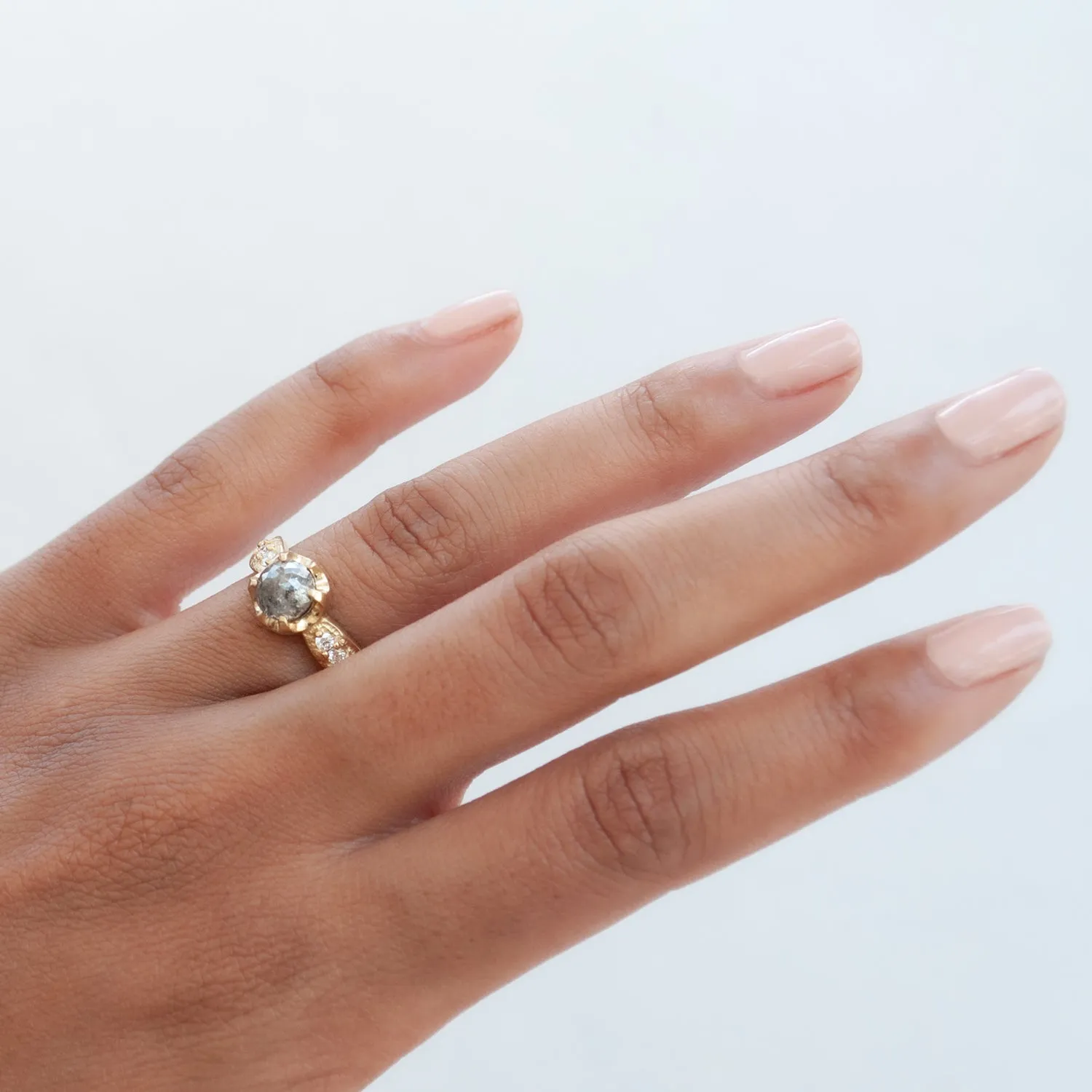 Gradiva Diamond Ring