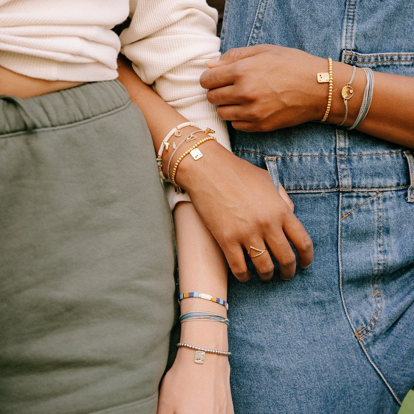 Outdoorsy Gals Metal Bead Stretch Bracelet