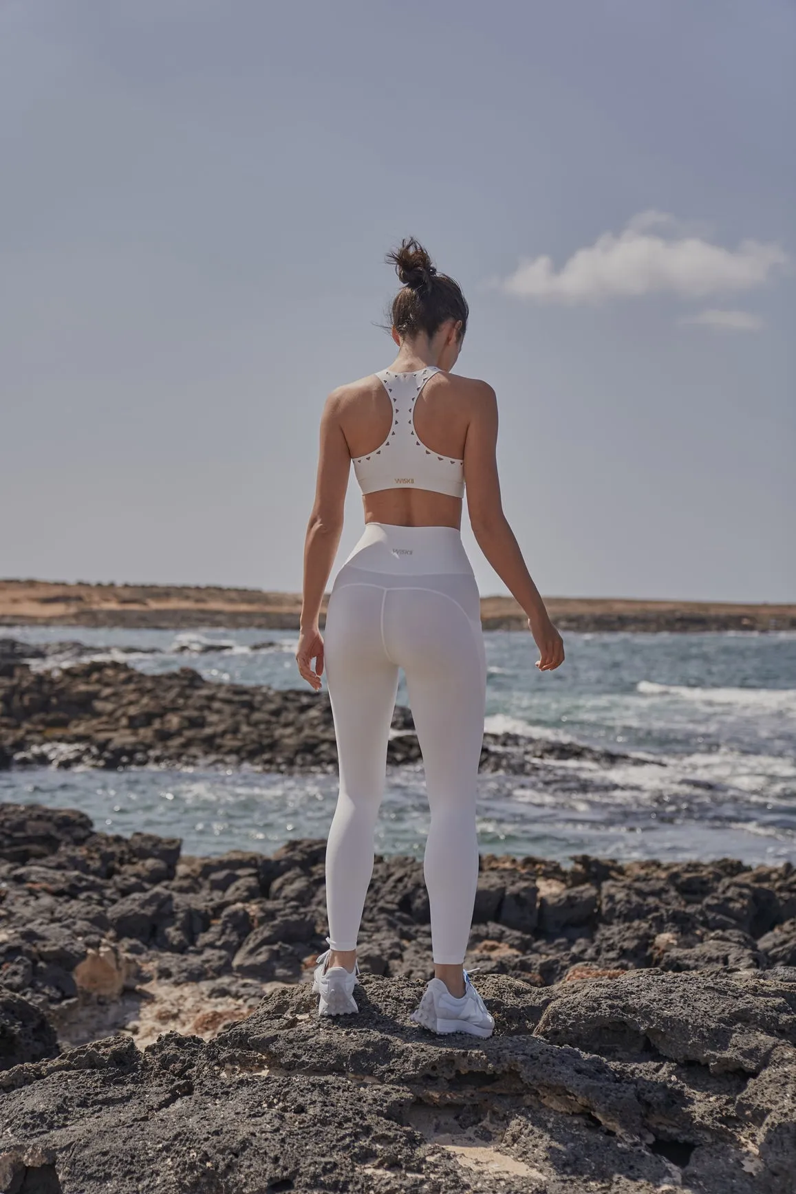 Racerback Laser Cut Sports Bra   V-Waist Utility Legging