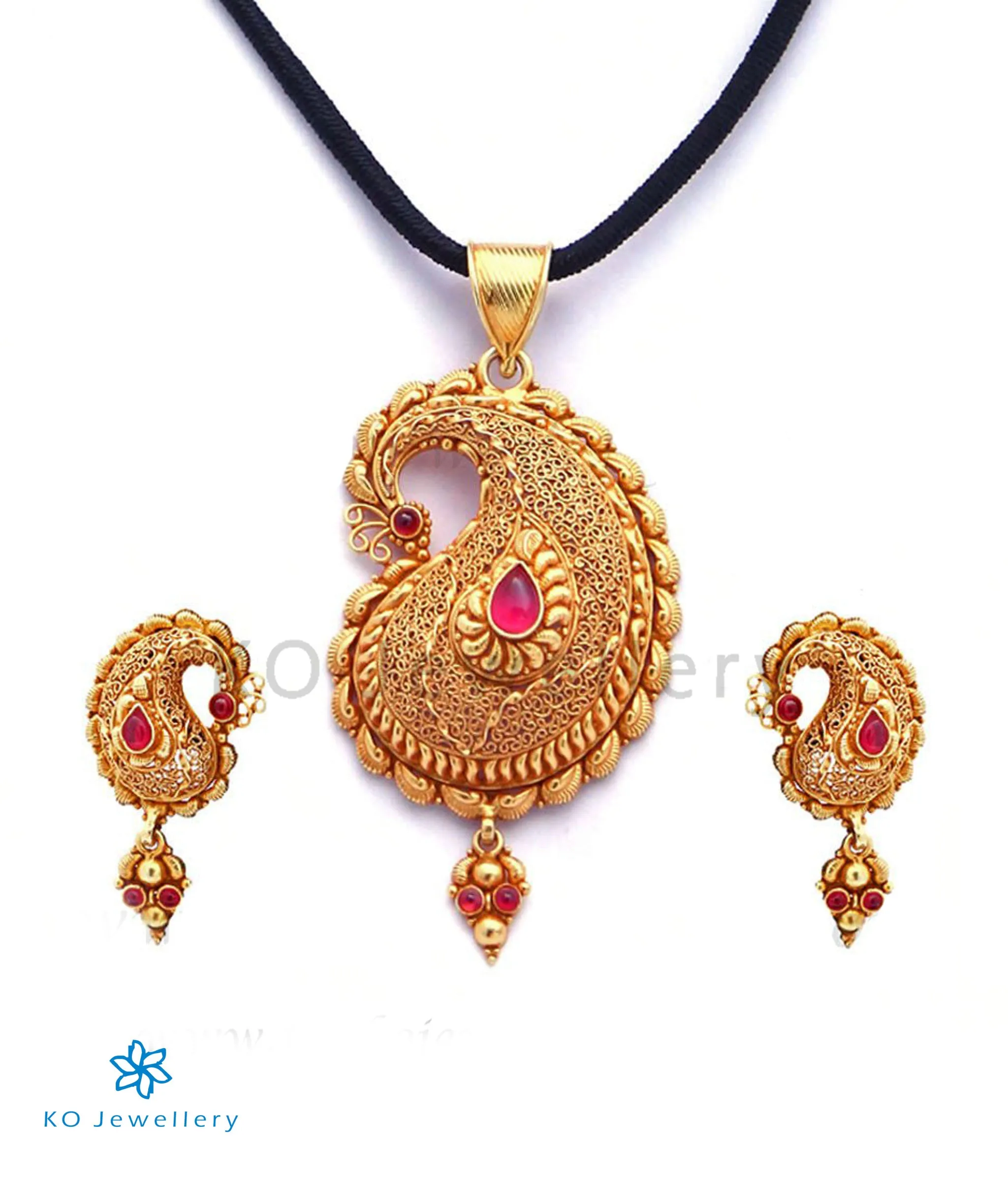 The Arna Silver Paisley/Peacock Pendant Set